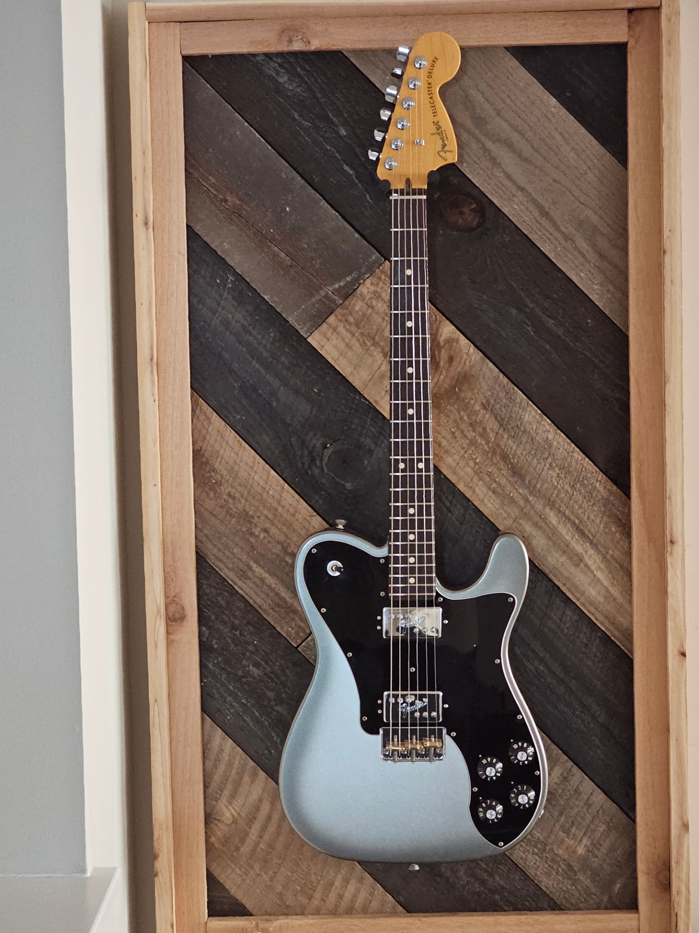 The Guitar Frame
