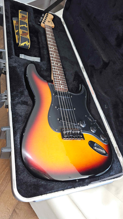 Fender Standard Stratocaster® Midnight Black Custom Edition